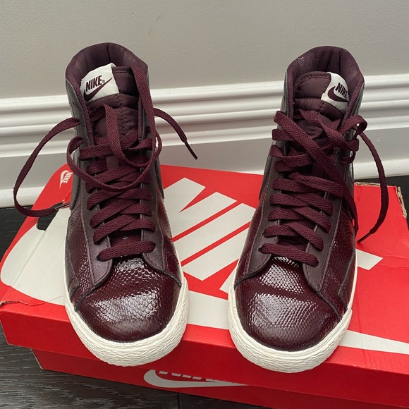 Nike Blazer mid LTR PRM size for